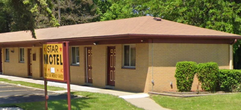 Star Motel (Strohs Motel) - Street View (newer photo)